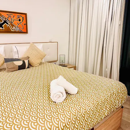 Tear Avenida Apartment *