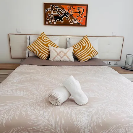 Tear Avenida 아파트 *